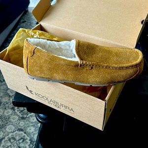 Koolaburra by UGG brand new faux leather slippers size 8